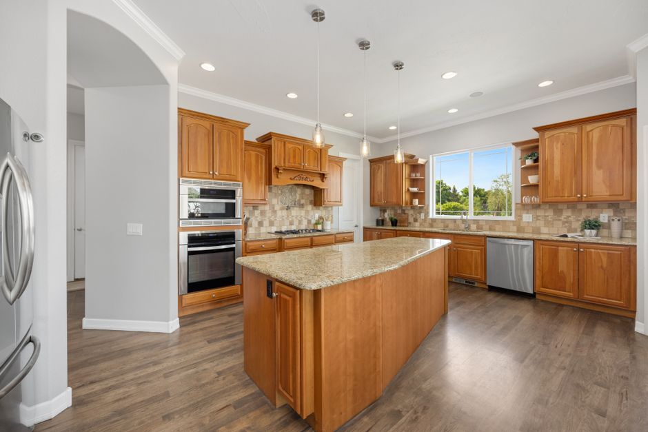Custom wooden kitchen cabinets